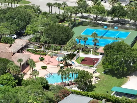 10101 SW 154th Cir Court Miami FL 33196