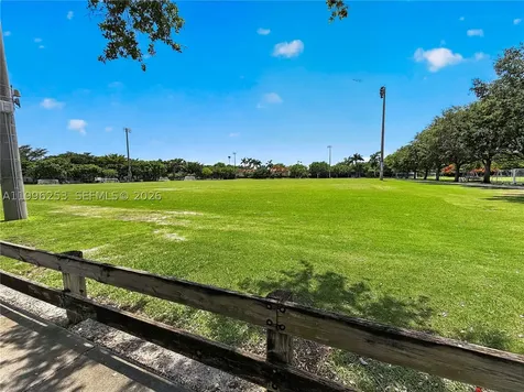 10101 SW 154th Cir Court Miami FL 33196