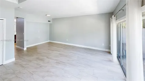 10101 SW 154th Cir Court Miami FL 33196