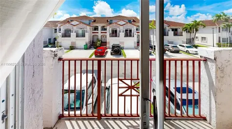 10101 SW 154th Cir Court Miami FL 33196