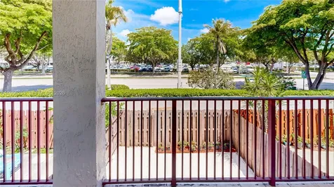 10101 SW 154th Cir Court Miami FL 33196