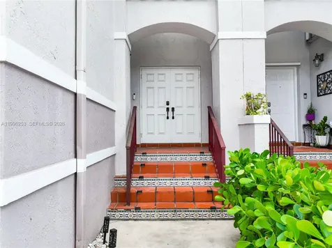 10101 SW 154th Cir Court Miami FL 33196