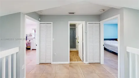 10101 SW 154th Cir Court Miami FL 33196