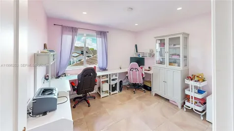 10101 SW 154th Cir Court Miami FL 33196