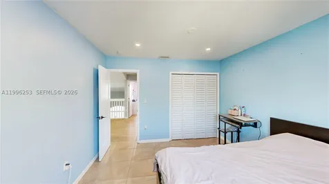 10101 SW 154th Cir Court Miami FL 33196
