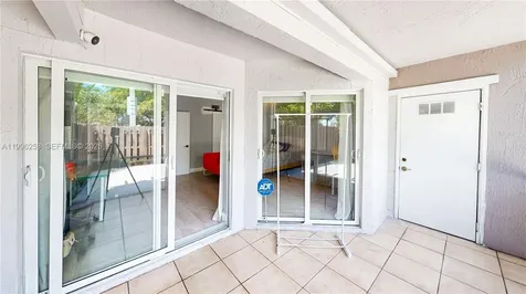 10101 SW 154th Cir Court Miami FL 33196