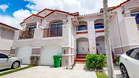 10101 SW 154th Cir Court Miami FL 33196