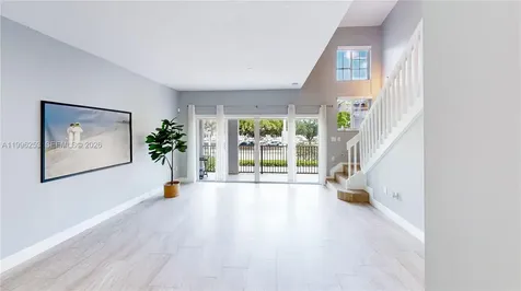 10101 SW 154th Cir Court Miami FL 33196