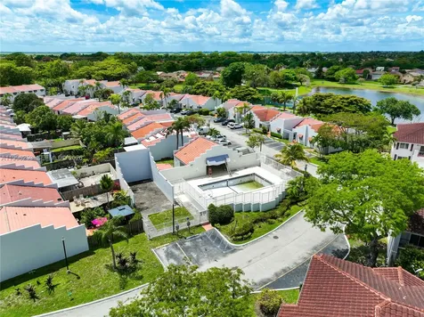 10101 SW 154th Cir Court Miami FL 33196