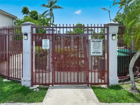10101 SW 154th Cir Court Miami FL 33196