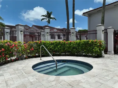 10101 SW 154th Cir Court Miami FL 33196