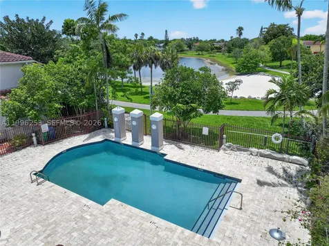 10101 SW 154th Cir Court Miami FL 33196