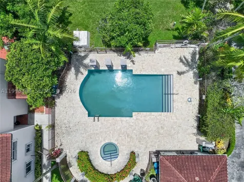 10101 SW 154th Cir Court Miami FL 33196