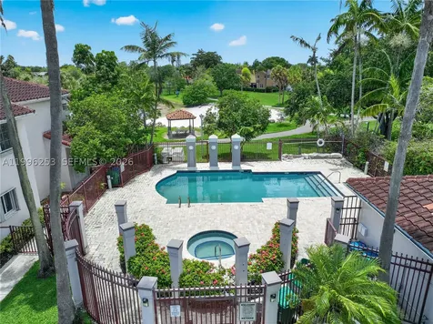 10101 SW 154th Cir Court Miami FL 33196