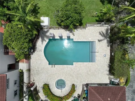 10101 SW 154th Cir Court Miami FL 33196