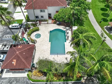 10101 SW 154th Cir Court Miami FL 33196