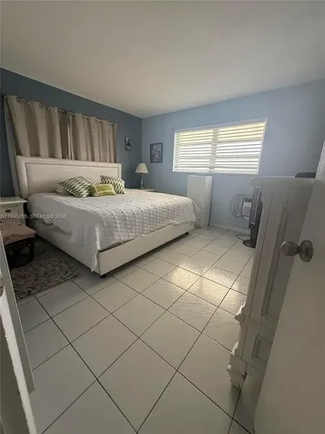 17050 NE 14th Avenue Miami FL 33162