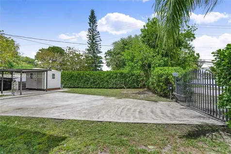 180 Seaman Avenue Opa-Locka FL 33054