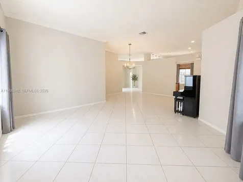 717 Tanglewood Circle Weston FL 33327