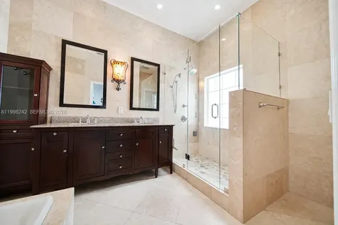 717 Tanglewood Circle Weston FL 33327