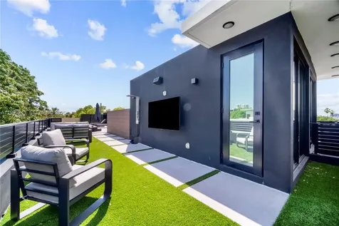 420 SW 15th Road Miami FL 33129