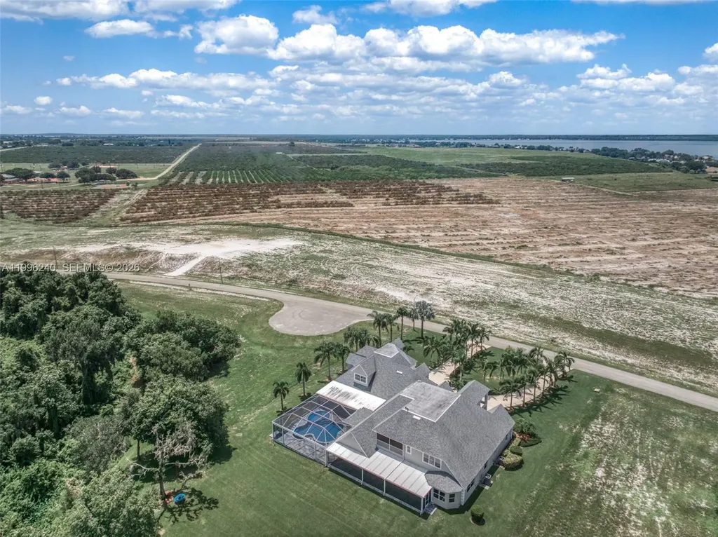 491 Sunset Point Drive Lake Placid Other City - In The State Of Florida FL 33852