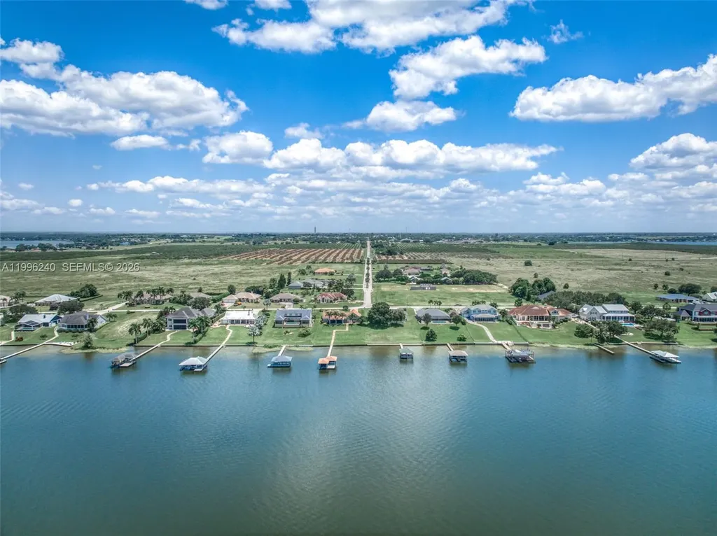 491 Sunset Point Drive Lake Placid Other City - In The State Of Florida FL 33852