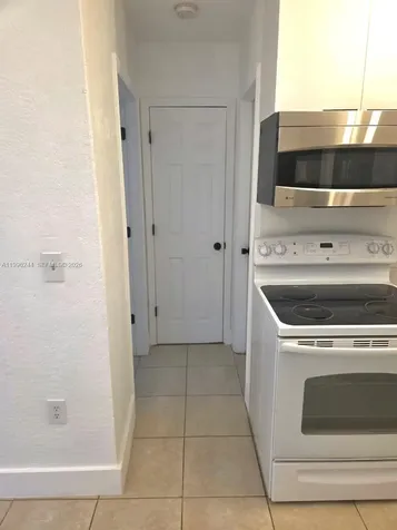 34 SW 6th Avenue Dania Beach FL 33004