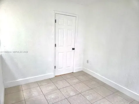 34 SW 6th Avenue Dania Beach FL 33004