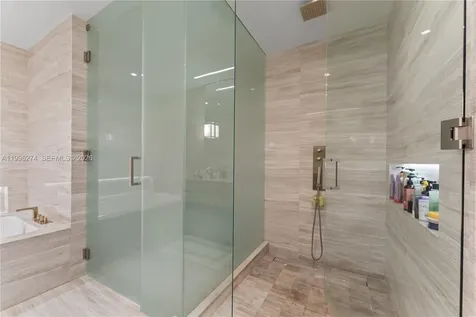 18975 Collins Avenue Sunny Isles Beach FL 33160