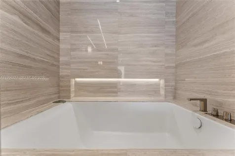 18975 Collins Avenue Sunny Isles Beach FL 33160