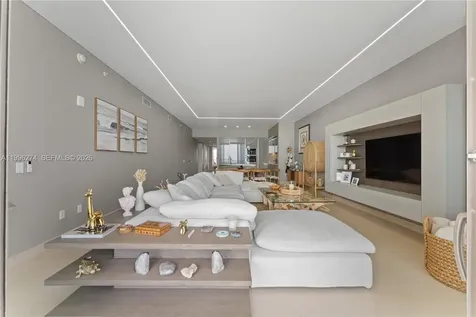 18975 Collins Avenue Sunny Isles Beach FL 33160