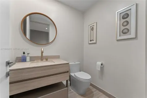 18975 Collins Avenue Sunny Isles Beach FL 33160