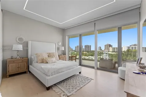 18975 Collins Avenue Sunny Isles Beach FL 33160