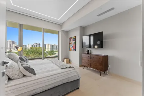 18975 Collins Avenue Sunny Isles Beach FL 33160