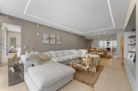 18975 Collins Avenue Sunny Isles Beach FL 33160