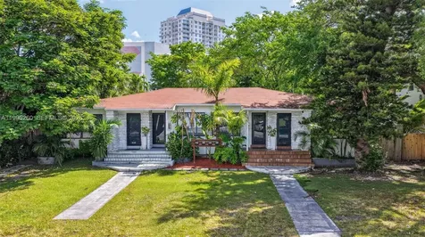 7811 NE 10th Court Miami FL 33138