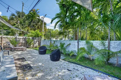 7811 NE 10th Court Miami FL 33138