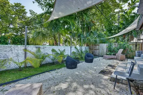 7811 NE 10th Court Miami FL 33138