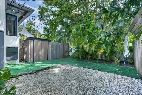 7811 NE 10th Court Miami FL 33138