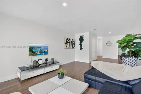 7811 NE 10th Court Miami FL 33138