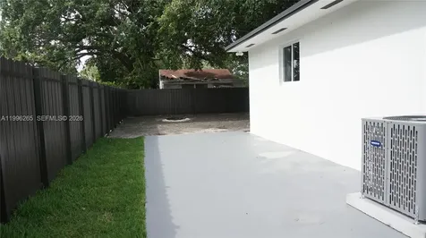 3280 NW 51st Terrace Miami FL 33142