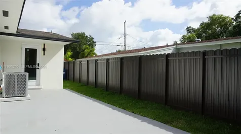 3280 NW 51st Terrace Miami FL 33142