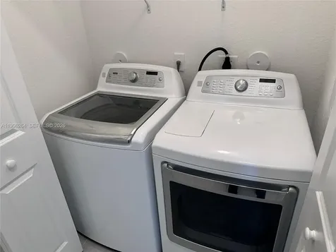2671 SE 10th Street Homestead FL 33035