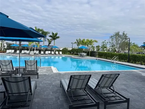 2671 SE 10th Street Homestead FL 33035