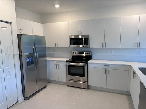 2671 SE 10th Street Homestead FL 33035