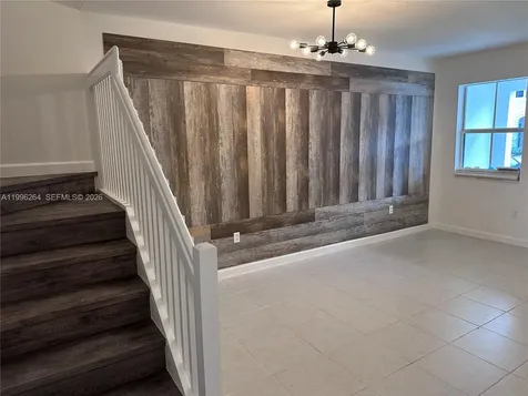 2671 SE 10th Street Homestead FL 33035