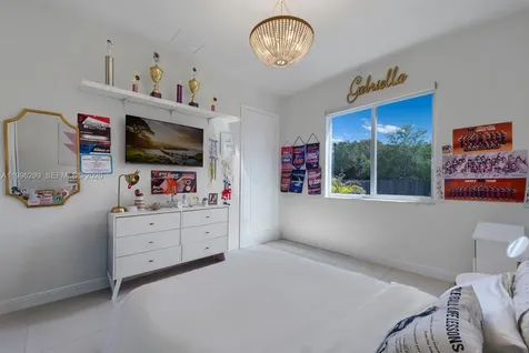 19781 SW 84th Court Cutler Bay FL 33189