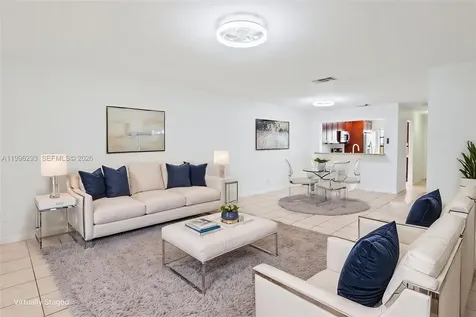 1360 NW 97th Terrace Pembroke Pines FL 33024