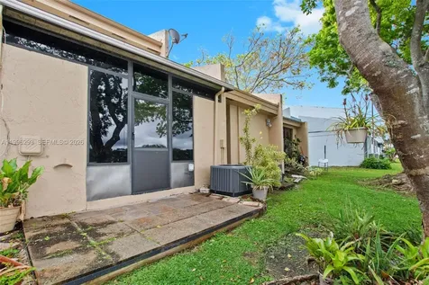 1360 NW 97th Terrace Pembroke Pines FL 33024